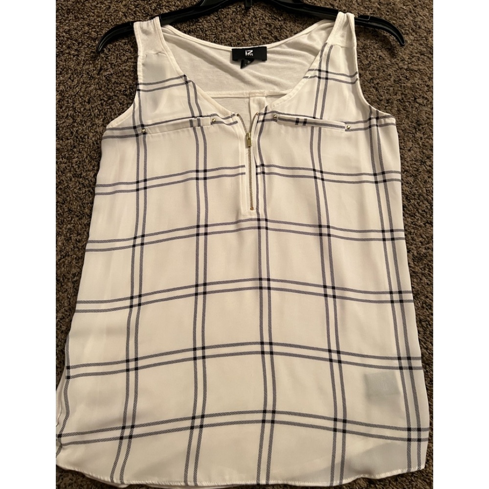 IZ Bryer tank top.  Size XS.  Worn maybe twice.  In excellent condition.